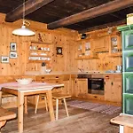 Sennhuette Mitterplatt'n Apartment