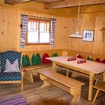 Sennhuette Mitterplatt'n Apartment Konigsleiten