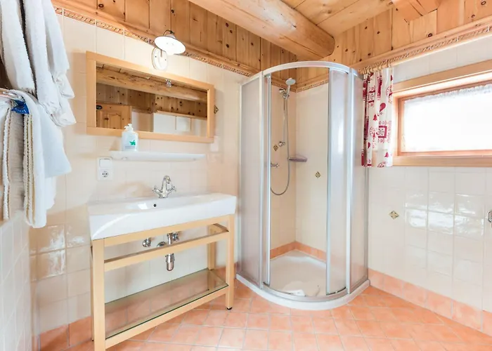 Sennhuette Mitterplatt'n Königsleiten