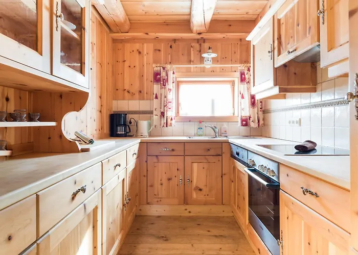 Sennhuette Mitterplatt'n * Königsleiten